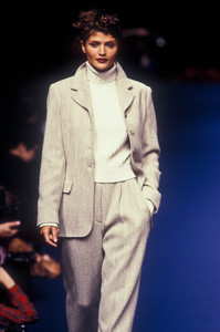 1_michel-klein-fw-1994-2_html.thumb.JPEG.7d116056a27eb443db08c28dc18218fb.JPEG