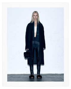 21-Alexander-Wang-Resort-18.thumb.jpg.d0a63b4ddc4bdfc80b4589da1253d4fa.jpg