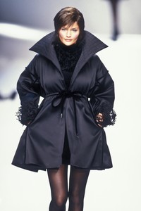 2_claude-montana-fw-1994-3_html.thumb.JPEG.f9c7229922395d199467849d03c2c1fd.JPEG