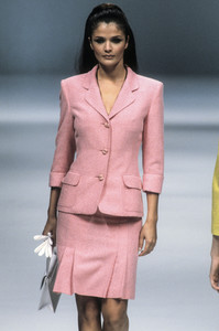 2_genny-ss-1996-3_html.thumb.JPEG.ff5dd673ccbb0ed39f1305dff2122a72.JPEG