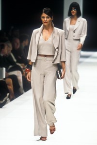 2_gianfranco-ferre-ss-1996-3_html.thumb.JPEG.e956160f15f636e1757918d4567c7bc4.JPEG