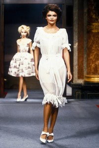 2_vivienne-westwood-ss-1996-3_html.thumb.JPEG.e7ac8d5fe335074b09377d3df8f2c919.JPEG