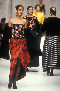 3_christian-dior-fw-1988-4_html.thumb.JPEG.e7807c5fc16f462f48ac34007275042d.JPEG