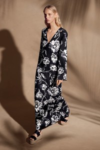 47-Michael-Kors-Resort-18.thumb.jpg.494135ca73bf995027ba31cc69a40e59.jpg