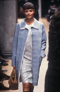 4_fendi-fw-1996-5_html.thumb.JPEG.326a16b18d70e274958cc7a623aebe7b.JPEG