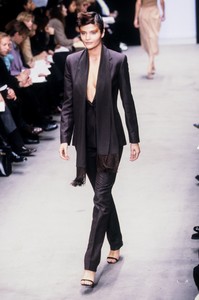 4_michael-kors-ss-1997-5_html.thumb.JPEG.7cd63d5545fd8ff74ac6aac565eb032c.JPEG