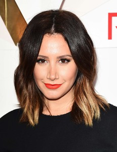 55897871_ashley-tisdale-976366534.jpg