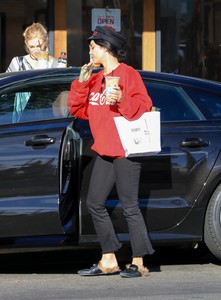 56145518_vanessa-hudgens-24.jpg