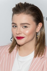 56266091_chloe-moretz-11.jpg