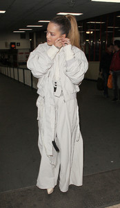 56402003__hqcelebcorner-net__002.thumb.jpg.94ee89f4bc9f2c4ab012c0475ab97227.jpg