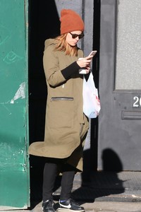 56626022_kate-mara-12.jpg