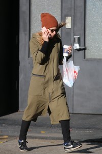 56626029_kate-mara-17.jpg