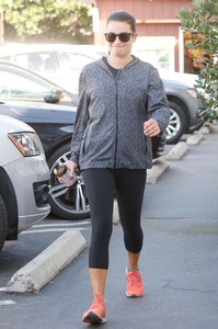 56742076_hqcelebcorner-10.jpg