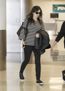 56767686_hqcelebcorner_net_6.jpg