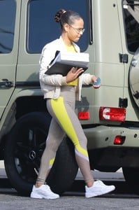56779711_christina-milian-56777544.jpg