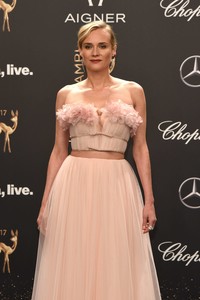 57331831_dianekruger_2017bambiawards-4.jpg