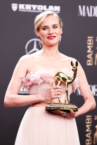 57331879_dianekruger_2017bambiawards-10.jpg