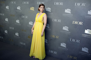57336550_katemara_guggenheiminternationalgala2017-32.jpg