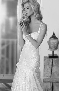 Blanka Javorska - emnauel bridal 2015d.jpg