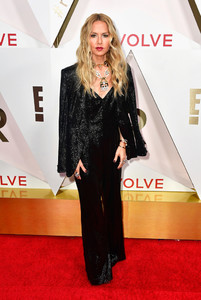 Rachel+Zoe+REVOLVEawards+Arrivals+T1X2DzYjdP1x.jpg