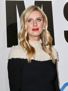 Nicky+Hilton+Amber+Rose+Leaving+Project+Club+3pmv-QDSkRAx.jpg