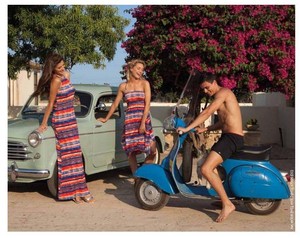lisca swim_Page_21_Image_0001.jpg