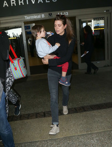 Charlotte+Casiraghi+Charlotte+Casiraghi+LAX+ONf3euEcJ6Dx.jpg
