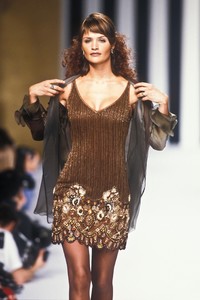 5_valentino-fw-1994-6_html.thumb.JPEG.92d794c7307cebf6c651111fd7a513c3.JPEG