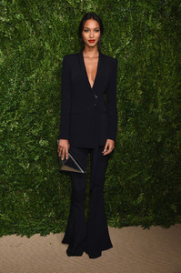 5a01c2dcab72f_LaisRibeiro14thAnnualCFDAVogueFashiongArQI7zEcW5x.thumb.jpg.eb50f628ef7068be8a9e36fa7370f30c.jpg