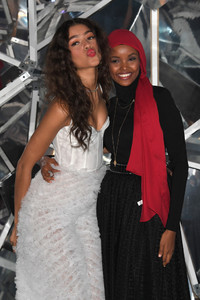 Zendaya+Coleman+Celebs+Attend+Forevermark+_ylDR9UuF6Ux.jpg