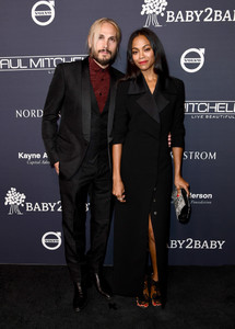Zoe+Saldana+Paul+Mitchell+Presents+2017+Baby2Baby+z1vLCWks0kcx.jpg