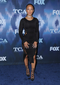 5a08ea70b29d2_hqcelebcorner(74).thumb.JPG.f3601cce1ba5585896d5f3d56fa7d25e.JPG