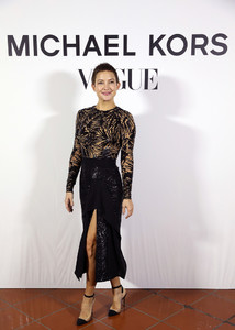 Kate+Hudson+Michael+Kors+Vogue+Japan+Celebrate+nGx6__fIJ6-x.jpg