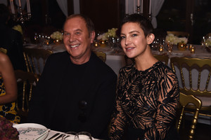 Kate+Hudson+Michael+Kors+Vogue+Japan+Celebrate+pGErHyuoiRIx.jpg
