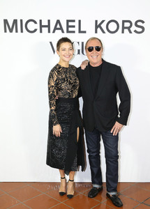 Kate+Hudson+Michael+Kors+Vogue+Japan+Celebrate+ZNcRH_k-sBux.jpg
