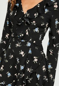 black-floral-print-tea-dress 2.jpg