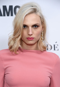 Andreja+Pejic+Glamour+Celebrates+2017+Women+YhyUOzMEavrx.jpg