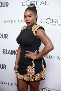 Serena+Williams+Glamour+Celebrates+2017+Women+UedX0v-fMwex.jpg