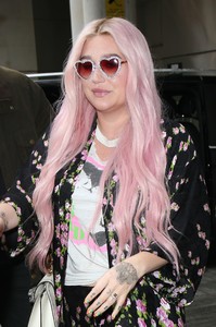  kesha151117BZNimage3.jpg