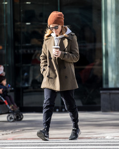   katem161117BZNimage4.jpg