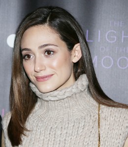    emmyr171117BZNimage4.jpg