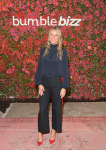 Gwyneth+Paltrow+Bumble+Bizz+Los+Angeles+Launch+HxD76LV8IZhx.jpg