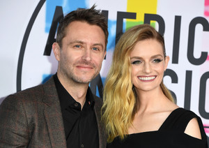 Lydia+Hearst+2017+American+Music+Awards+Arrivals+pcSY0WHeIxzx.jpg