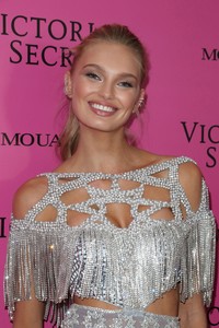 romee (2).jpg