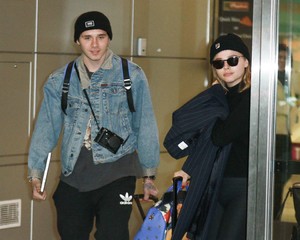 Chloe-Moretz and-Brooklyn-Beckham-at-JFK-Airport--13.jpg