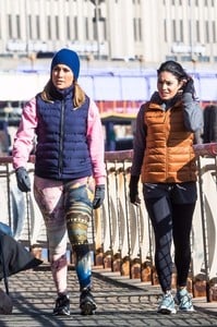 Jennifer-Lopez-and-Vanessa-Hudgens - On-the-set-of-Second-Act--06.jpg