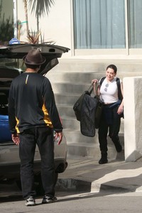 Rose-McGowan out-in-Los-Angeles--20.jpg