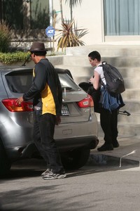 Rose-McGowan out-in-Los-Angeles--22.jpg