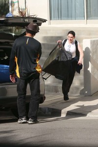 Rose-McGowan out-in-Los-Angeles--24.jpg