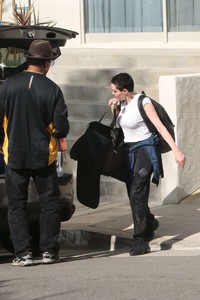 Rose-McGowan out-in-Los-Angeles--30.jpg